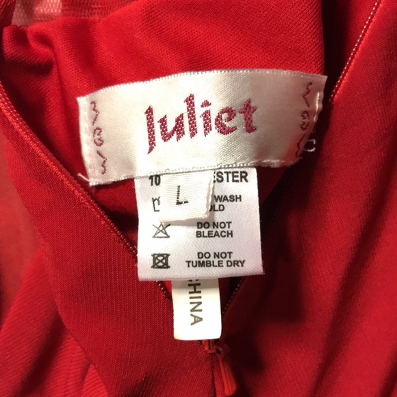 Beautiful red chiffon gown perfect for a Christmas formal dance! - Picture 7 of 8